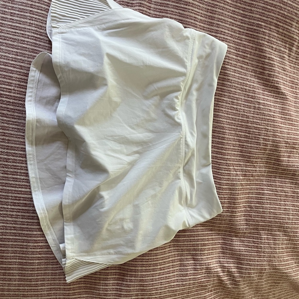 Lululemon Athletica Skirt size 4 white